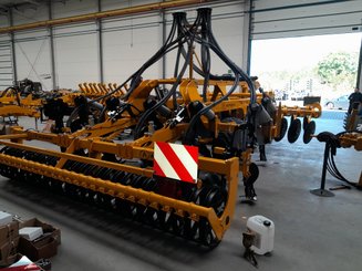 Déchaumeur Agrisem Maximulch Série 5 traîné Fixe