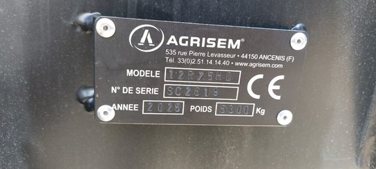 Semoir pour semis simplifié Agrisem Strip-Cat II porté Repliable