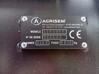 Semoir pour semis simplifié Agrisem Strip-Cat II porté Repliable