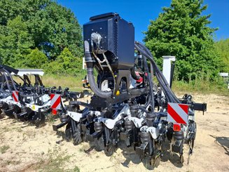 Semoir pour semis simplifié Agrisem Strip-Cat II porté Repliable