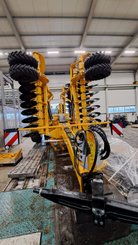 Déchaumeur à disques Agrisem Disc-O-Mulch Série R traîné Repliable