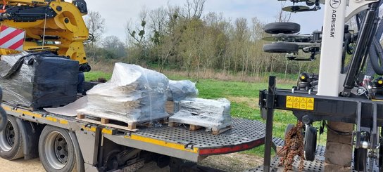 Semoir pour semis simplifié Agrisem Strip-Cat II porté Repliable