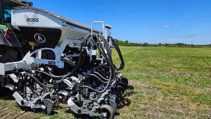 Semoir pour semis simplifié Agrisem BOSS Trainé 4/7.5m