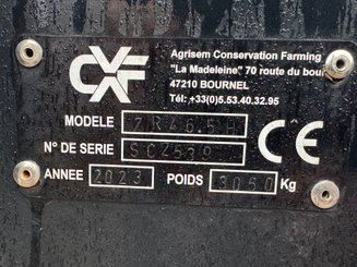 Semoir pour semis simplifié Agrisem Strip-Cat II porté Fixe