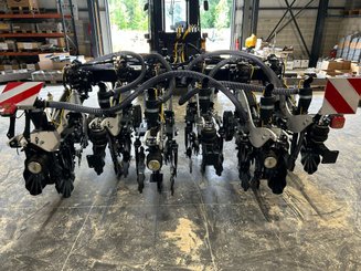 Semoir pour semis simplifié Agrisem Strip-Cat II porté Fixe