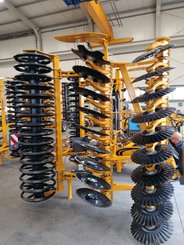 Déchaumeur à disques Agrisem Disc-O-Mulch Série R porté Repliable