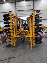 Déchaumeur à disques Agrisem Disc-O-Mulch Série R porté Repliable