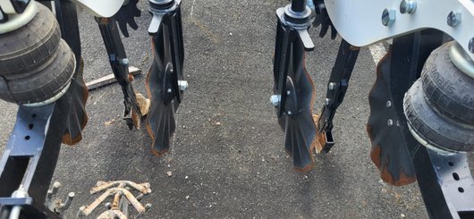 Semoir pour semis simplifié Agrisem Strip-Cat II porté Fixe