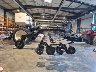 Semoir pour semis simplifié Agrisem Strip-Cat II traîné Repliable