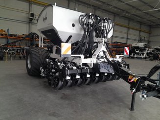 Semoir pour semis simplifié Agrisem BOSS Trainé 3/4m