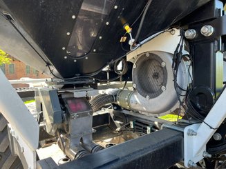 Semoir pour semis simplifié Agrisem mBOSS Rétractable