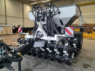 Semoir pour semis simplifié Agrisem mBOSS Rétractable