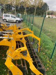 Déchaumeur à disques Agrisem Disc-O-Mulch Gold porté Repliable