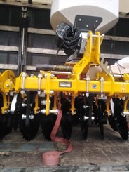 Divers agricole Agrisem Vibrosem porté Fixe