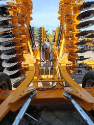 Déchaumeur à disques Agrisem Disc-O-Mulch Gold traîné Repliable