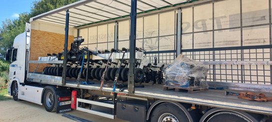 Semoir pour semis simplifié Agrisem Strip-Cat II porté Repliable