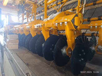 Déchaumeur Agrisem Turbomulch Extra Repliable