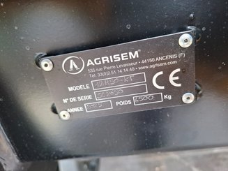 Semoir pour semis simplifié Agrisem Strip-Cat II traîné Repliable