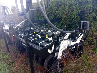 Semoir pour semis simplifié Agrisem Strip-Cat II porté Fixe