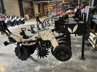 Semoir pour semis simplifié Agrisem Strip-Cat II porté Fixe