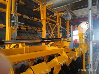 Déchaumeur Agrisem Turbomulch Extra Repliable