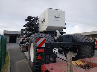 Semoir pour semis simplifié Agrisem BOSS Trainé 4/7.5m