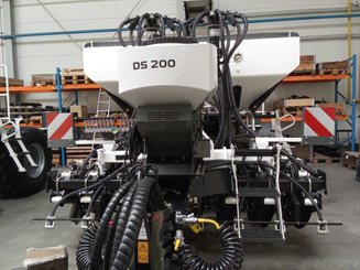 Semoir pour semis simplifié Agrisem mBOSS Rétractable