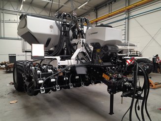 Semoir pour semis simplifié Agrisem mBOSS Rétractable