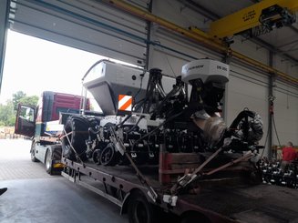 Semoir pour semis simplifié Agrisem mBOSS Rétractable