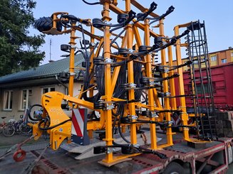 Semoir pour semis simplifié Agrisem Vibrosem porté Repliable