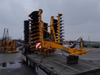 Déchaumeur à disques Agrisem Disc-O-Mulch Série R traîné Repliable