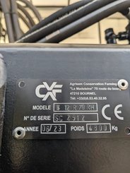 Semoir pour semis simplifié Agrisem Strip-Cat II porté Repliable