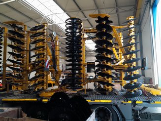 Déchaumeur à disques Agrisem Disc-O-Mulch Série R porté Repliable