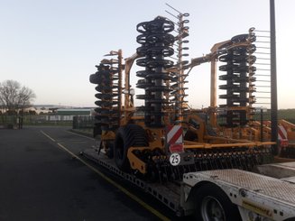 Déchaumeur à disques Agrisem Disc-O-Mulch Série R traîné Repliable