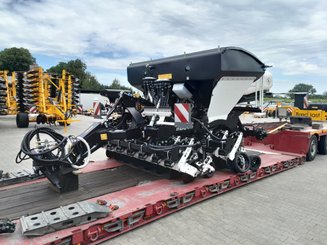 Semoir pour semis simplifié Agrisem mBOSS Rétractable