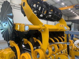 Déchaumeur à disques Agrisem Disc-O-Vigne Fixe