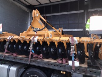 Déchaumeur à disques Agrisem Disc-O-Mulch Série R porté Fixe