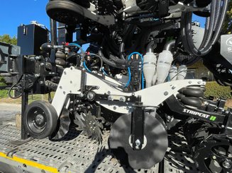 Semoir pour semis simplifié Agrisem Strip-Cat II traîné Repliable