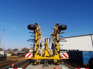 Semoir pour semis simplifié Agrisem Vibrosem porté Repliable