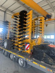 Déchaumeur à dents Agrisem Vibromulch traîné Repliable