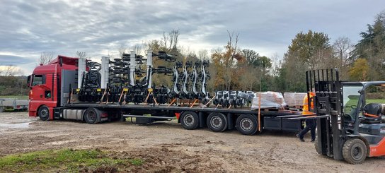 Semoir pour semis simplifié Agrisem Strip-Cat II porté Repliable