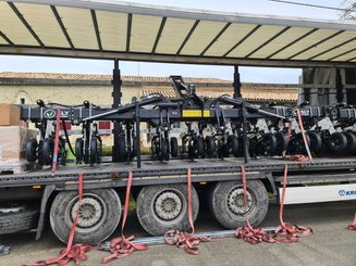 Semoir pour semis simplifié Agrisem Strip-Cat II porté Repliable