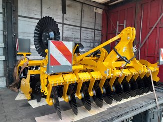 Déchaumeur à disques Agrisem Disc-O-Mulch Série R porté Fixe