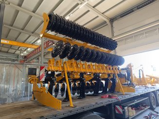 Déchaumeur Agrisem Maximulch Série 3 HD porté Fixe