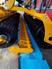 Déchaumeur à disques Agrisem Disc-O-Mulch Série R porté Repliable