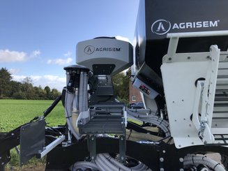 Semoir pour semis simplifié Agrisem mBOSS Rétractable