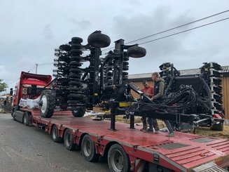 Semoir pour semis simplifié Agrisem Strip-Cat II traîné Repliable