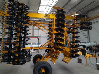 Déchaumeur à disques Agrisem Disc-O-Mulch Série R traîné Repliable