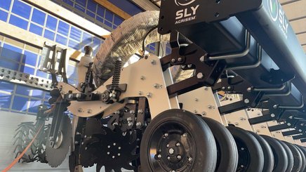 Semoir pour semis simplifié Agrisem Strip-Cat II porté Fixe