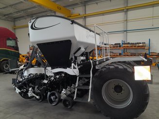 Semoir pour semis simplifié Agrisem mBOSS Rétractable